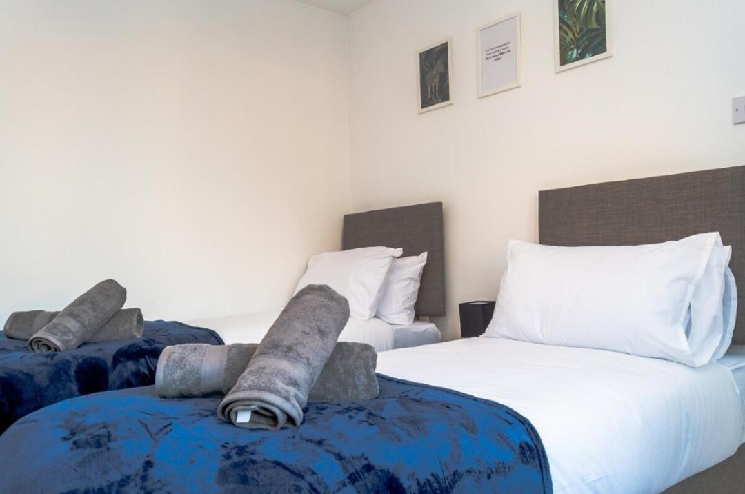 Villa Charming York House- Walking Distance To Town Centre Esterno foto